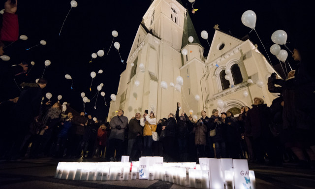 M&eacute;cseseket k&uuml;ldtek az &eacute;gbe a csillagtestv&eacute;rek eml&eacute;k&eacute;re - GAL&Eacute;RIA