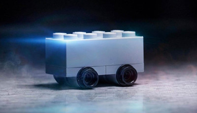 Kapja az &iacute;vet rendesen a Tesla Cybertruckja - Most a LEGO oltotta le cs&uacute;ny&aacute;n